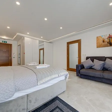 Luxurious And Spacious With Bbq San Pawl il-Baħar