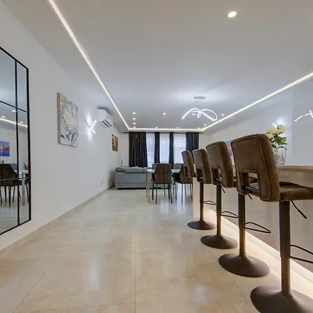 Luxurious And Spacious With Bbq Lejlighed *