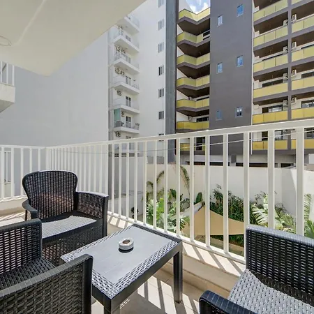 Luxurious And Spacious With Bbq Lejlighed