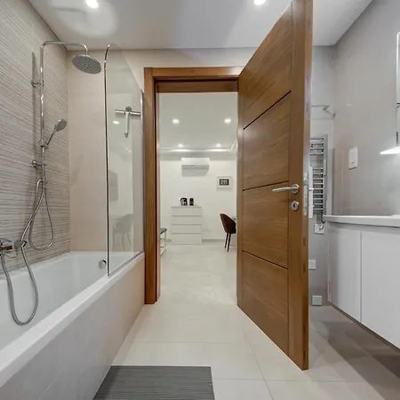 Luxurious And Spacious With Bbq * St. Paul's Bay