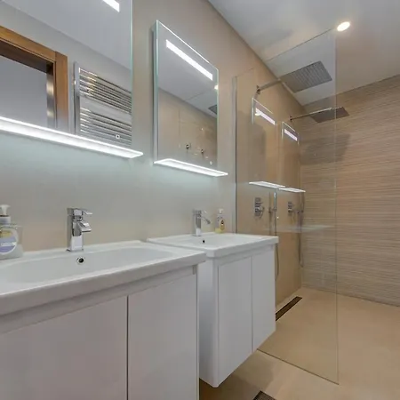 Apartment Luxurious And Spacious With Bbq *