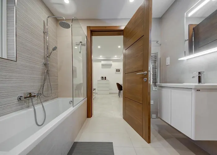 Luxurious And Spacious With Bbq * St. Paul's Bay