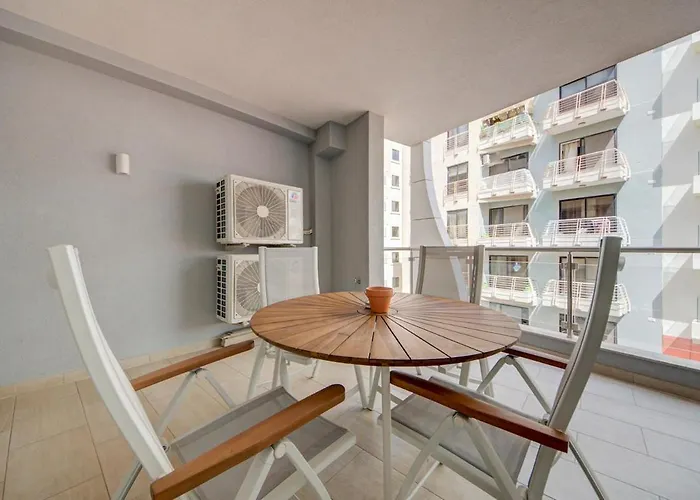 Luxurious And Spacious With Bbq *